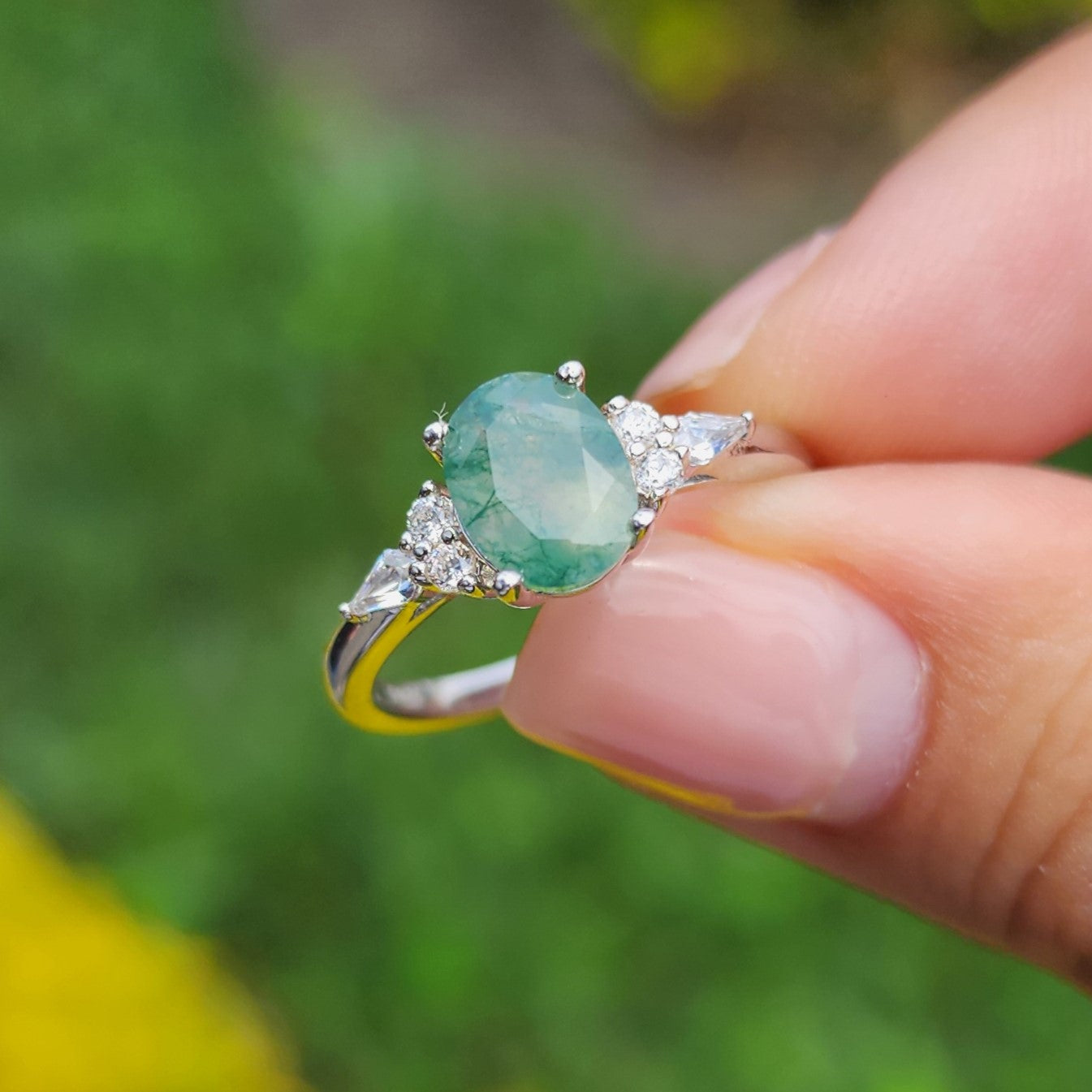 Anillo Oval Agata muzgoza