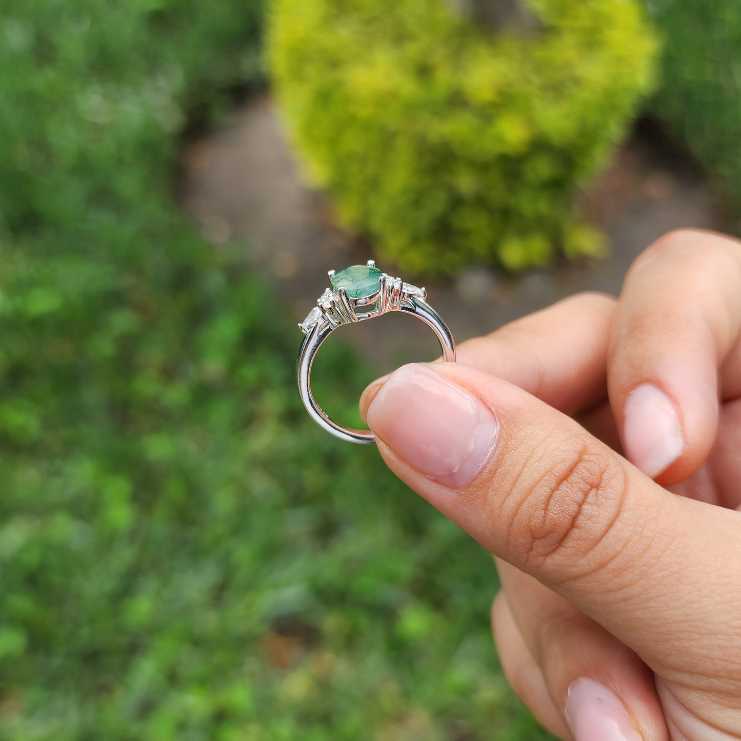 Anillo Oval Agata muzgoza