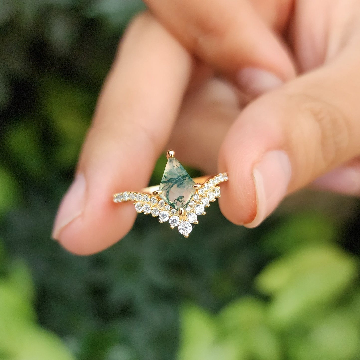 Anillo Agata Corte Cometa