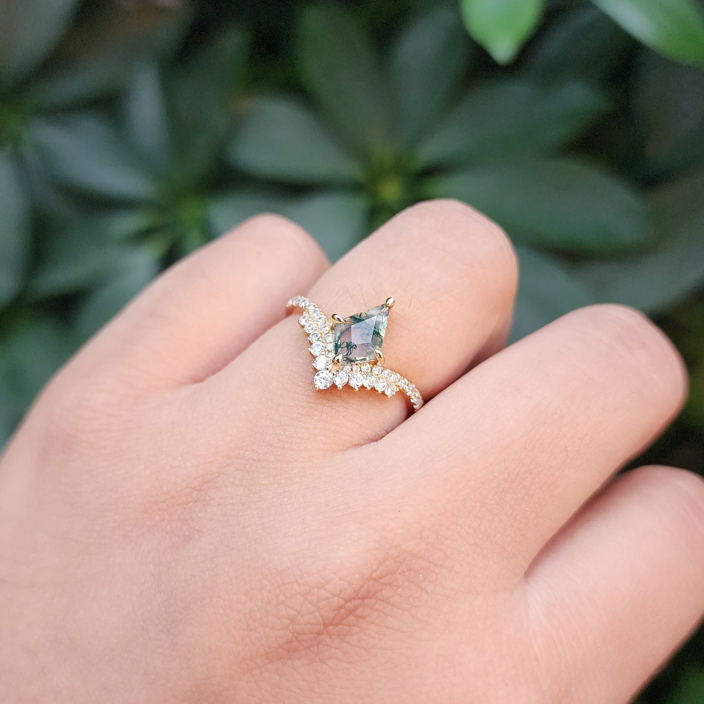 Anillo Agata Corte Cometa