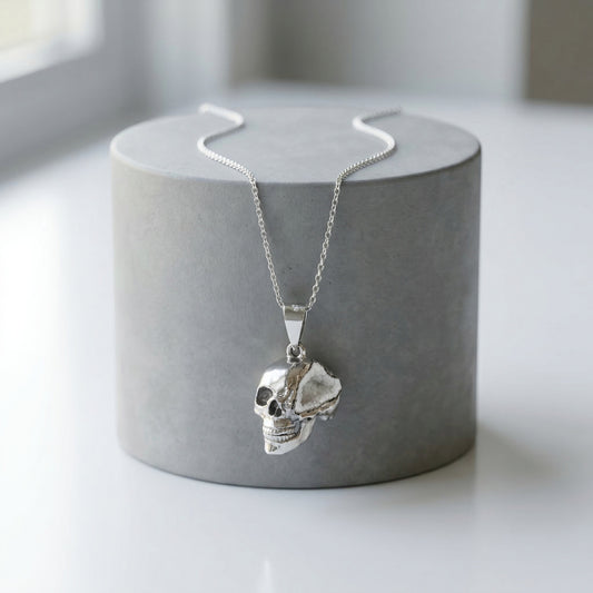 Collar Calavera con Geoda Blanca - PIEZA ÚNICA