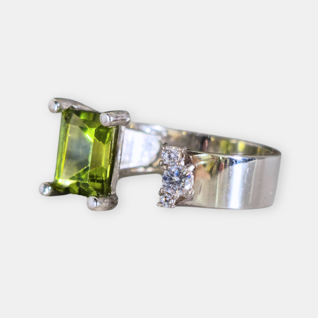 Anillo Solaris - Peridoto