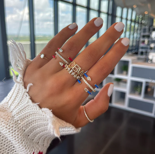 Anillo Solido/Diamantes Pave