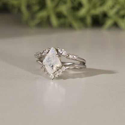 Anillo Selene - Piedra Luna