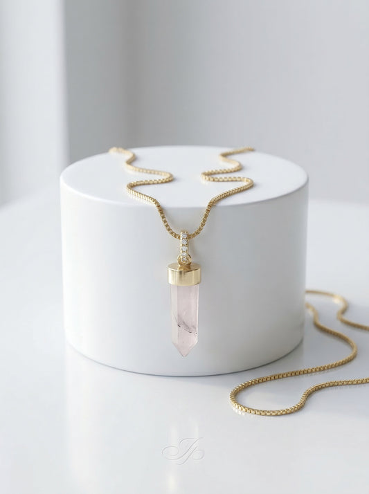 Collar Punta de Cuarzo Rosa