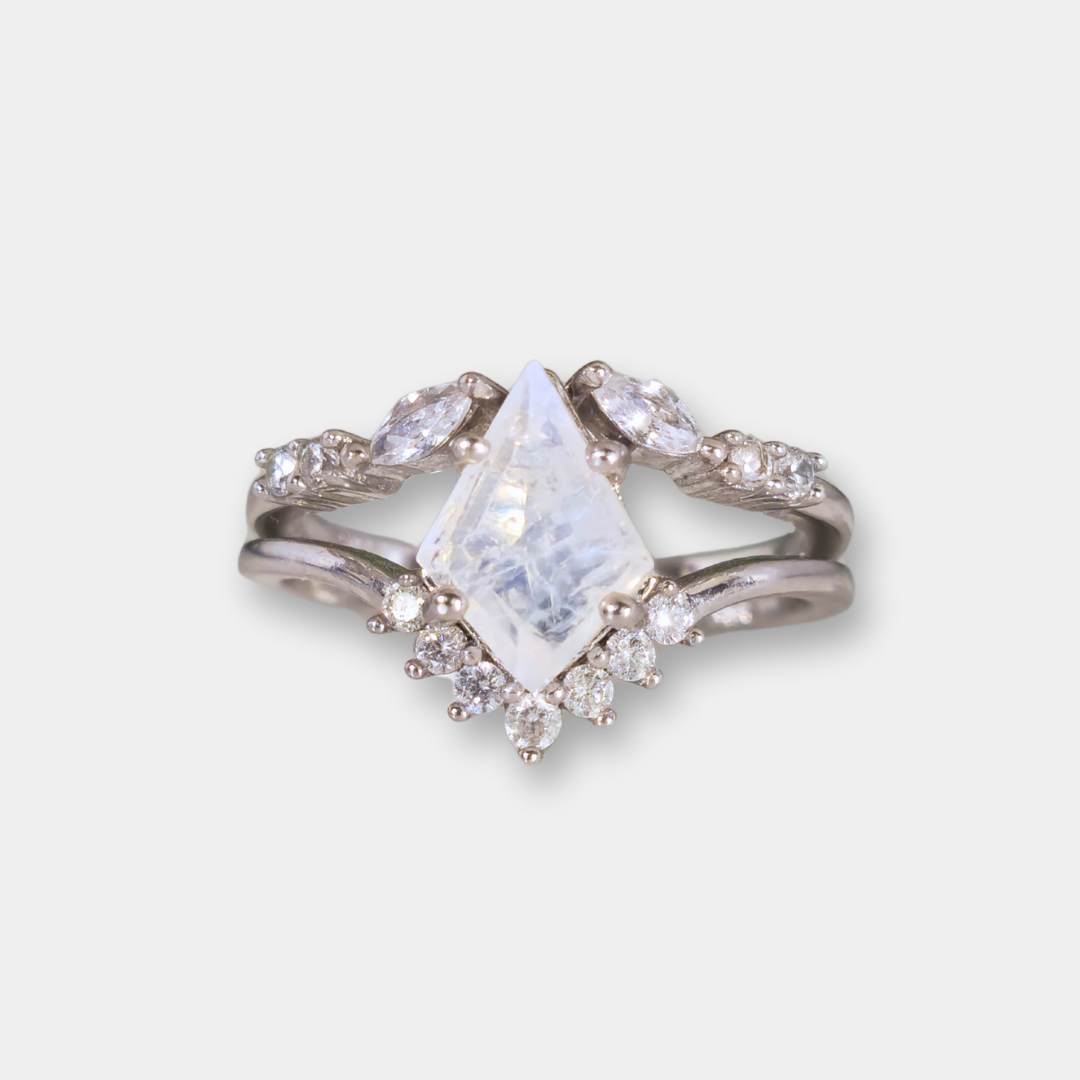 Anillo Selene - Piedra Luna