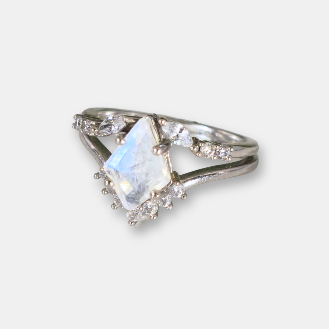 Anillo Selene - Piedra Luna