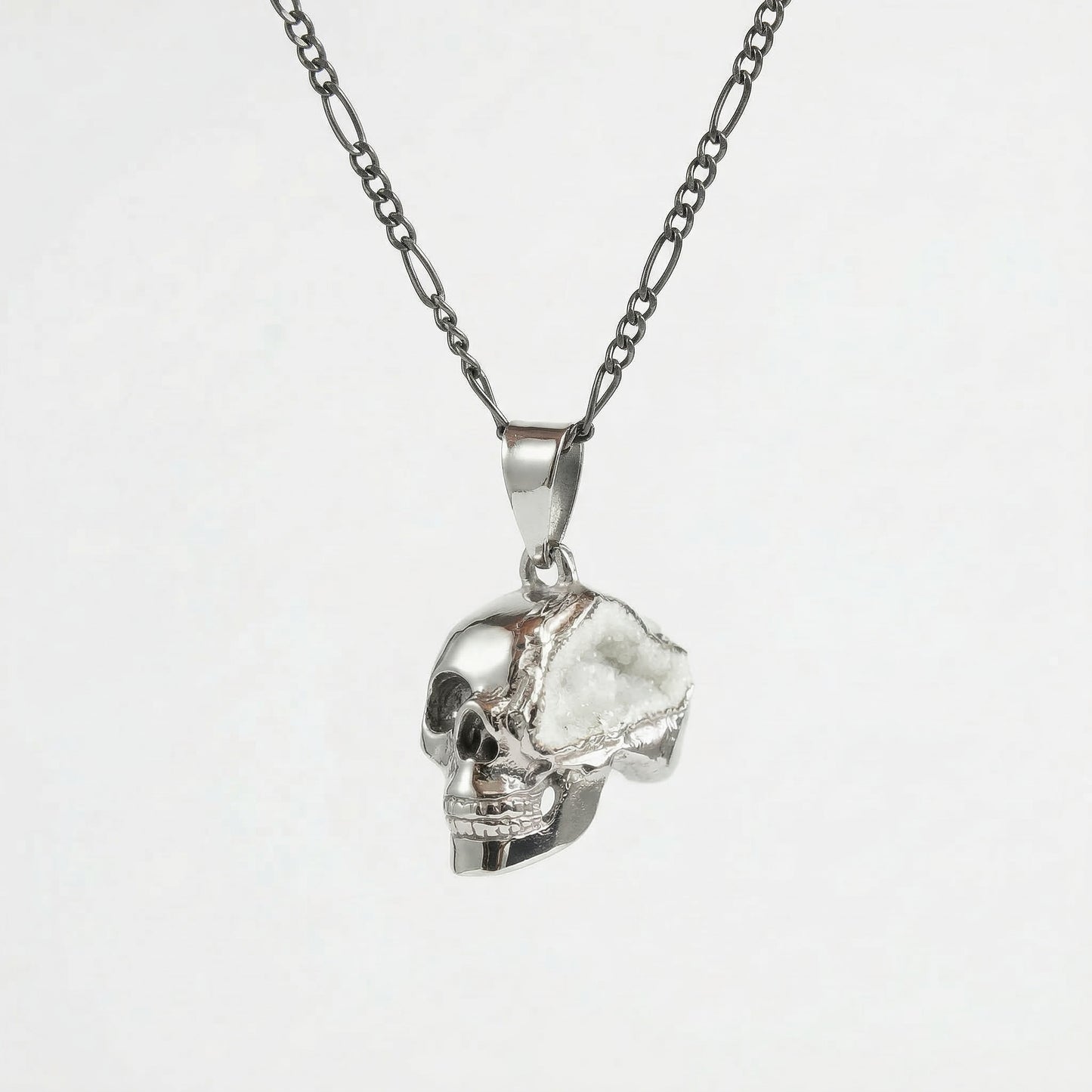 Collar Calavera con Geoda Blanca - PIEZA ÚNICA